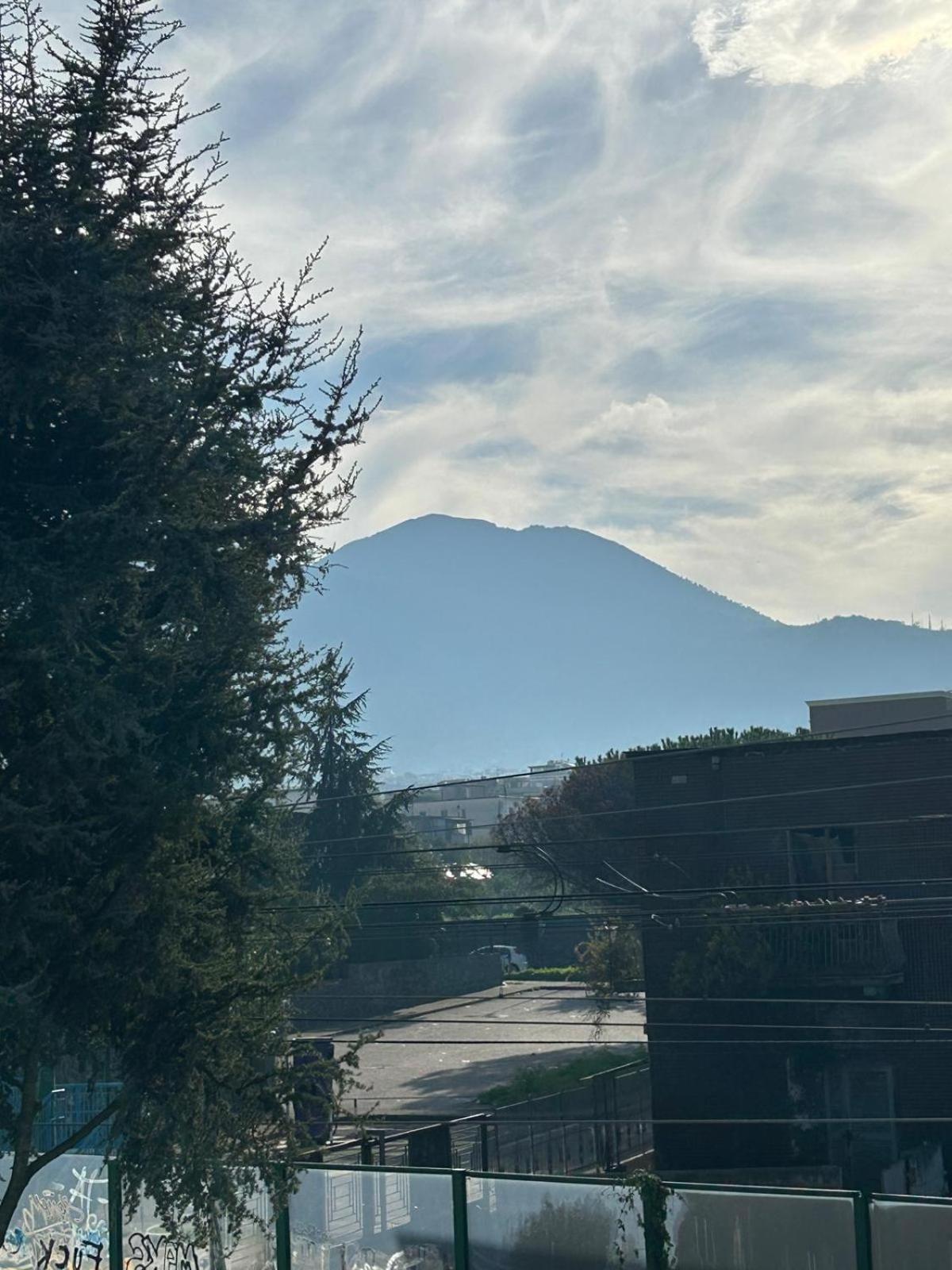 B&B Serangi - Il Piacere Di Sentirsi A Casa Cercola Exterior foto